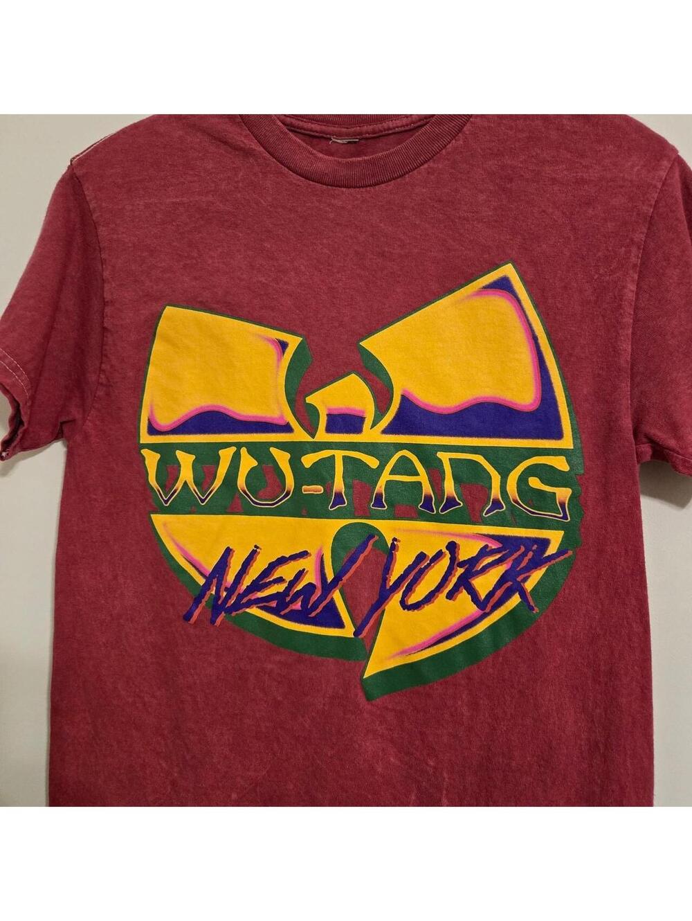 Men's Red and Burgundy Tshirt